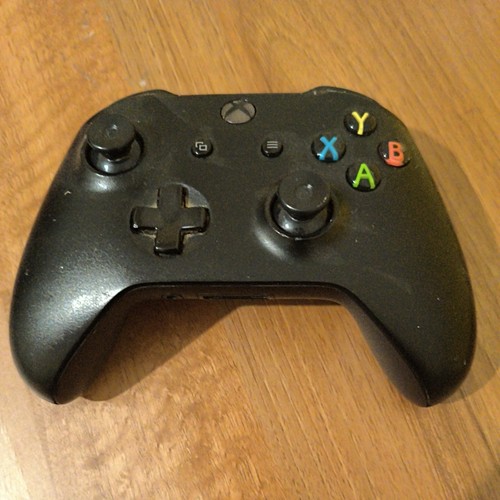 Official xbox one controller - official,