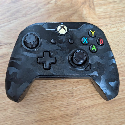 Pdp wired controller black - wired,